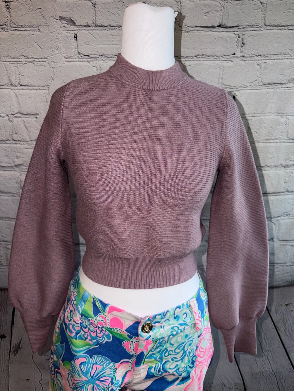 Cropped Ribbed Mock Neck Sweater Small
